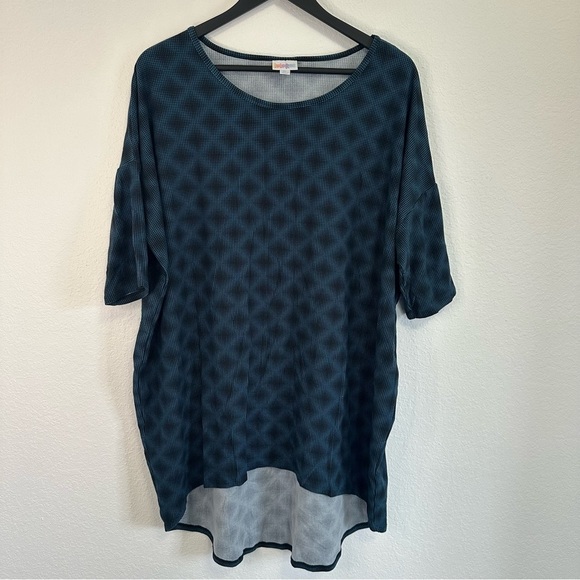 LuLaRoe Tops - LuLaRoe Blue & Black Patterned Tunic – Women’s Size XL